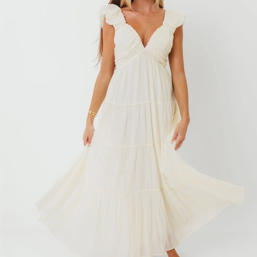 Elegant Cream Maxi Dress